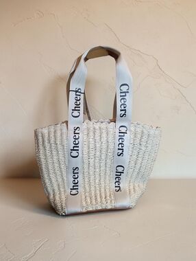 Nwt Cheers Woven Straw Tote Bag in Natural